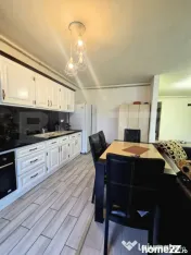 Apartament 64mp utili, balcon, etaj intermediar, parcare, zo 