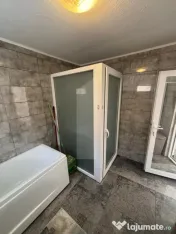 Casă în Șofronea cu 2 corpuri, 5 camere, terase, garaj ș 