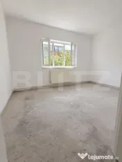 Apartament de vanzare, cu 3 camere, 65 mp, zona Blocuri, Cam 