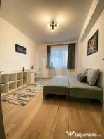 Apartament 3 camere mobilat/utilat - zona Tractorul