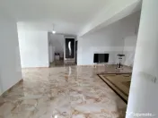 Casă, teren 1.378 mp, ideală pentru familie sau investiți 