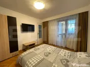 Apartament de 3 camere, decomandat, 74 mp, zona strazii Para 