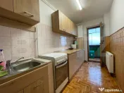 Apartament de 3 camere, decomandat, 74 mp, zona strazii Para 