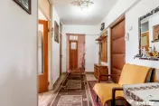 79.900 € | Vlaicu (între UTA și Lebăda) | 2 camere d...