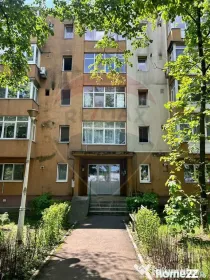 Apartament cu 2 camere de vânzare în zona Nord - Spital...