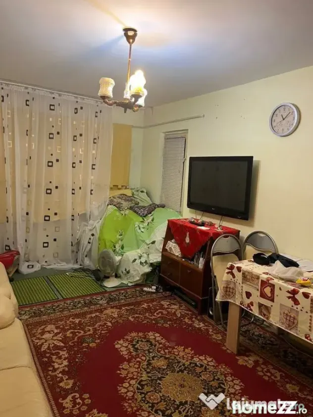 De vanzare apartament 3 camere Micro 16, etaj 4/4, 65.000...
