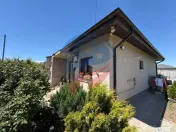CASA PARTER LOCUITA UTILATA TOTAL IN BARIERA VALCII 