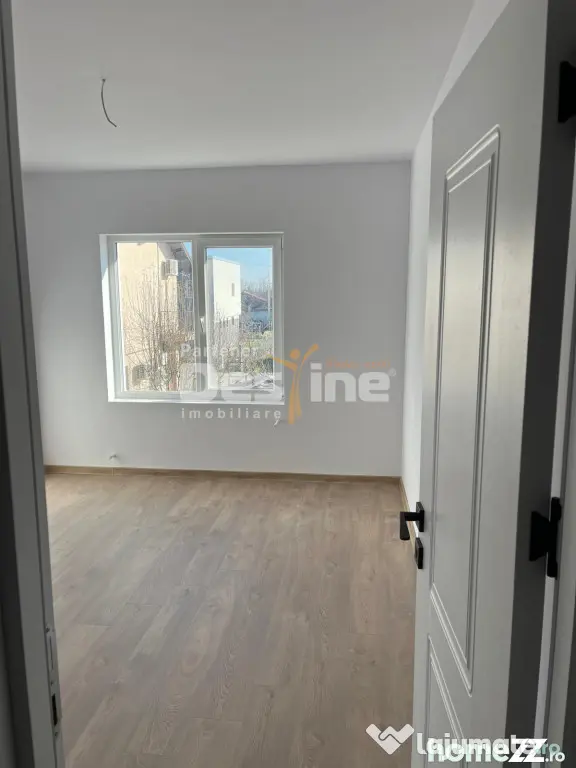 Casă tip duplex P+1 | sc. 140 mp | teren 250 mp | 2 parcăr
