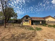 Casa renovabila / demolabila și teren de vanzare | Ciora... 