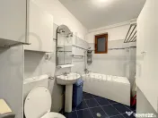 Apartament cu trei camere, bloc nou, strada privata, zona Ca 