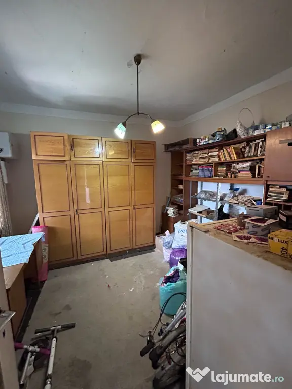 Casa 3 camere Zona Centrala, constructie caramida si boltari