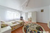 Casă spațioasă cu 8 camere - Pitești - 0% Comision 