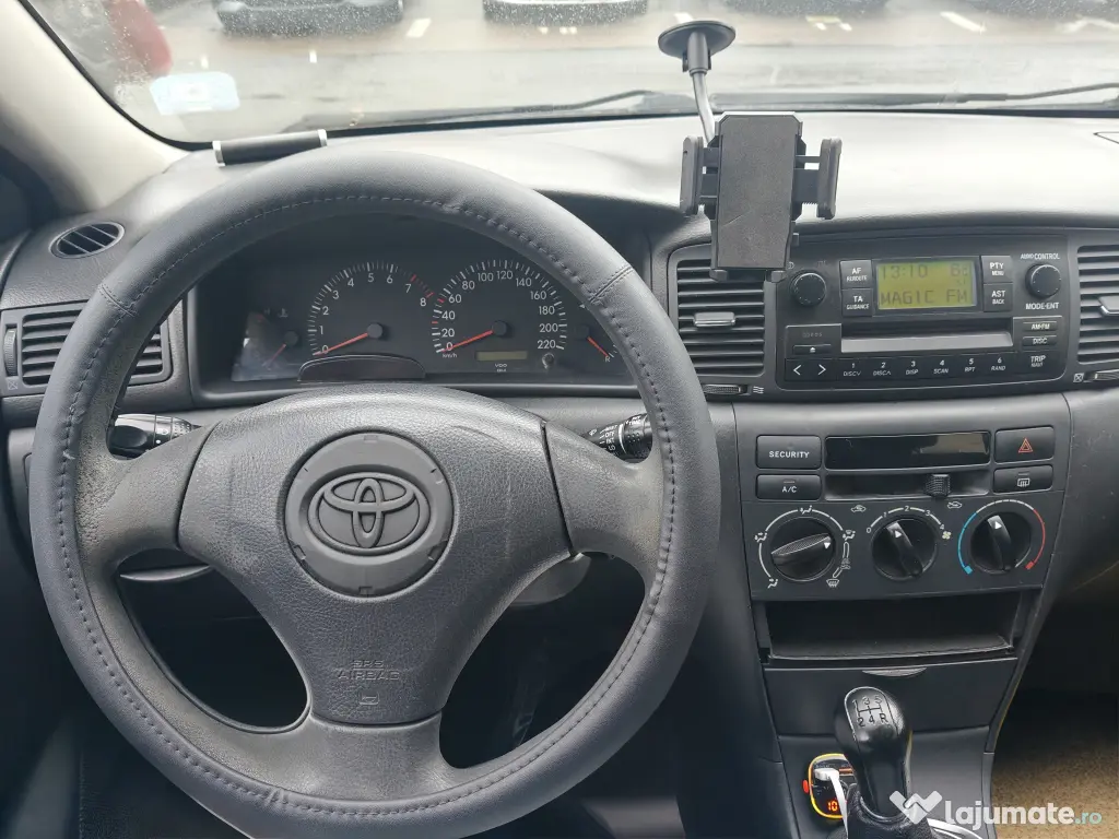 Toyota Corolla 2002 (E120) Benzina, 1.4 (1398cmc), 95CP (71 kW), VVTi