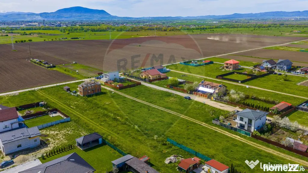 Teren Sânpetru | PUZ aprobat | 434 mp / 868 mp | P+1+M |...