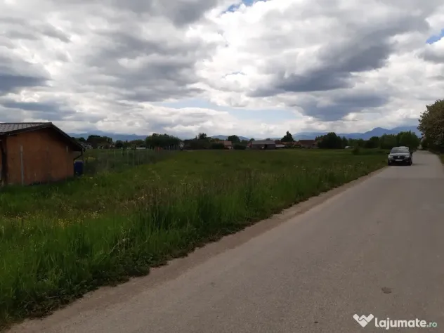 teren intravilan construibil utilitati asfalt central Lunca Calnicului