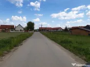 teren intravilan construibil utilitati asfalt central Lunca Calnicului 