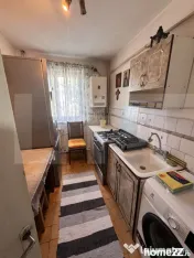 Apartament cu 2 camere decomandat - etaj 3 - zona Parcul Mih 