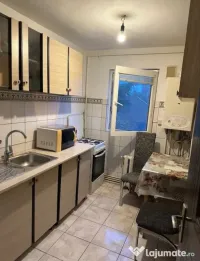Închiriez apartament 