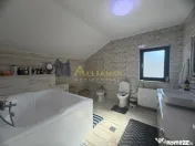 Casa mobilata si utilata- 4 camere - 2 bai - cartierul nou 