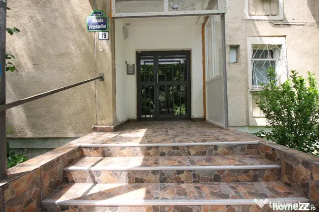 Lujerului, garsonieră renovată nou, bloc 1988, liberă