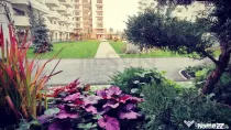 Apartament de 3 camere cu gradina