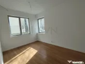 Apartament de 3 camere cu gradina 