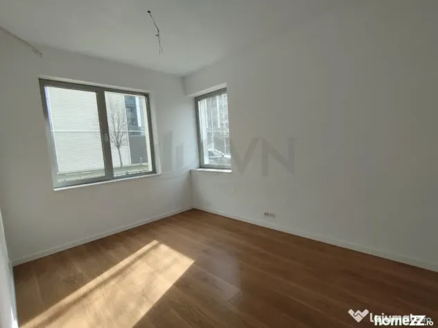 Apartament de 3 camere cu gradina