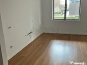 Apartament de 3 camere cu gradina 