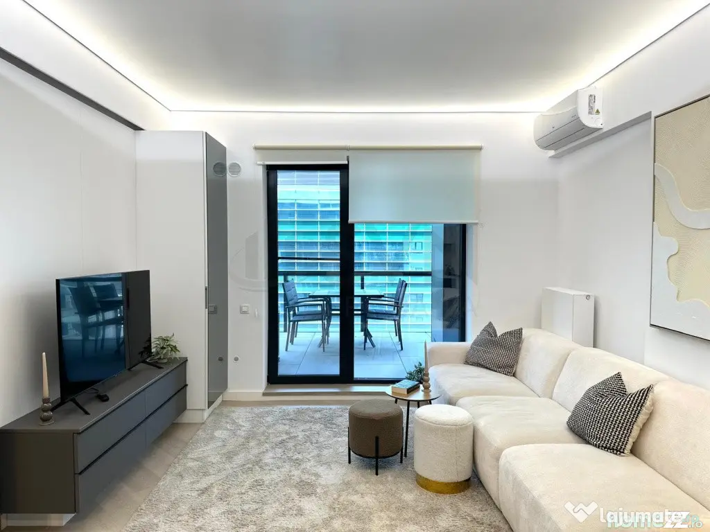 Apartament 3 camere cu loc de parcare si boxa Cortina North