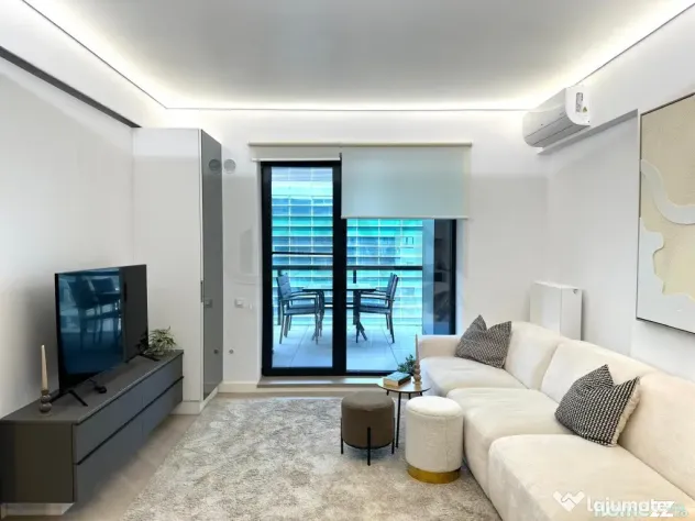 Apartament 3 camere cu loc de parcare si boxa Cortina North
