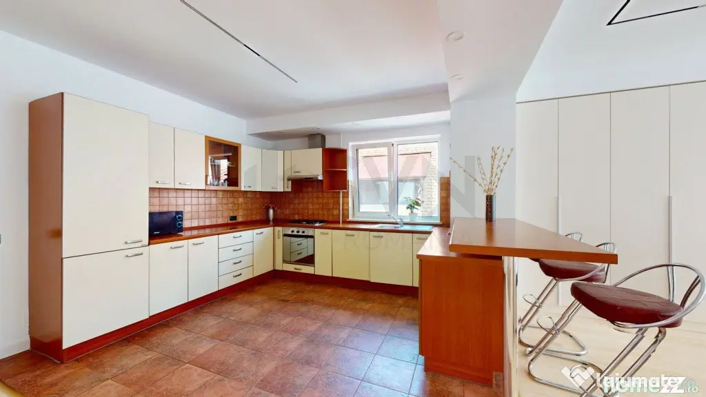 Apartament 3 camere I Aviatorilor l Charles de Gaulle