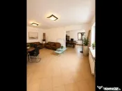 SPATIU BIROU l SEDIU l CASA INDIVIDUALA l CURTE INTERIOAR... 