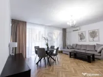 3 camere mobilat cu parcare Central Park