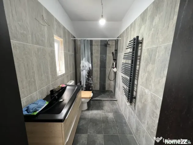 Casa spatioasa P+1 renovata disponibila pentru locuit imedia