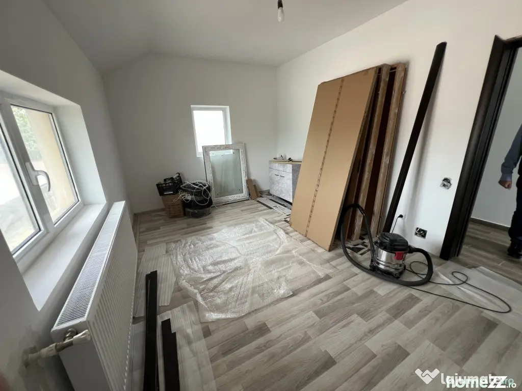 Casa spatioasa P+1 renovata disponibila pentru locuit imedia