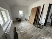 Casa spatioasa P+1 renovata disponibila pentru locuit imedia