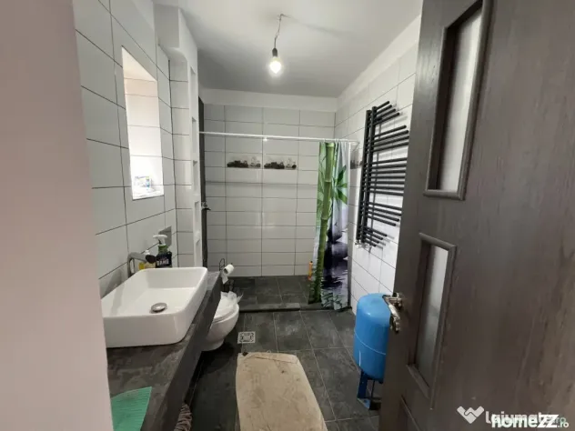Casa spatioasa P+1 renovata disponibila pentru locuit imedia