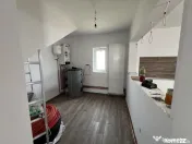 Casa spatioasa P+1 renovata disponibila pentru locuit imedia