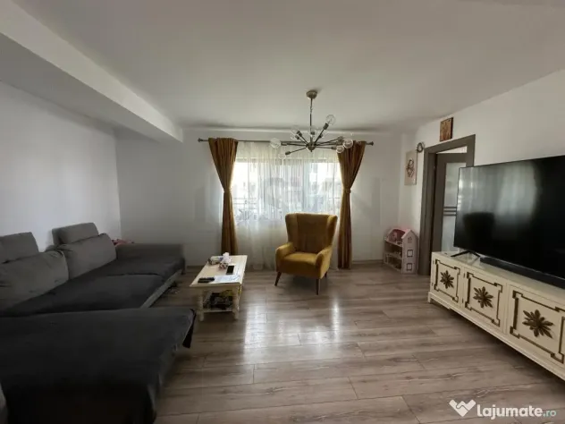 Vila 5 camere Tunari