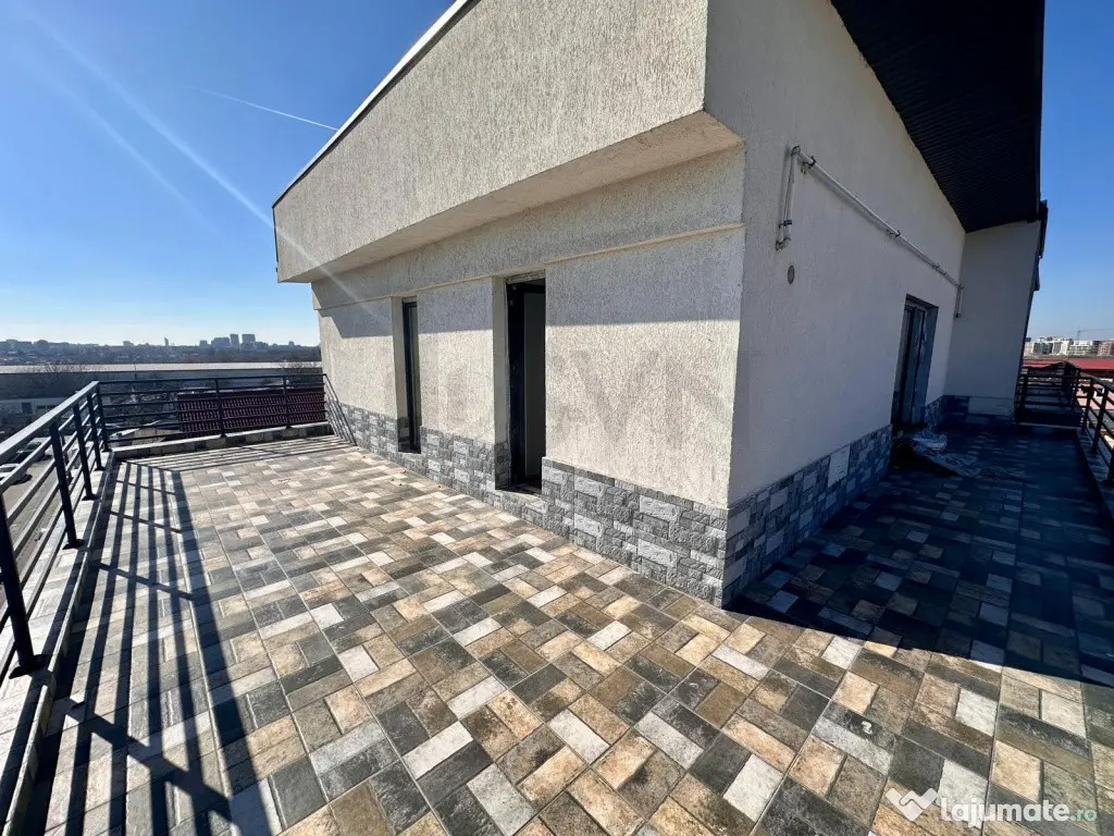 Apartament 3 camere cu terasa spatioasa