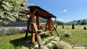 Refugiu pretios:jacuzzi, lemn masiv,2.000 mp teren,4 dormito 