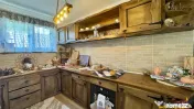 Refugiu pretios:jacuzzi, lemn masiv,2.000 mp teren,4 dormito 