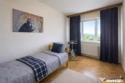 Panorama spectaculoasa:apartament 2 camere garaj,Aleea Carpa 