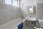 Panorama spectaculoasa:apartament 2 camere garaj,Aleea Carpa 