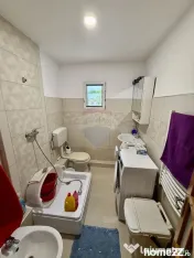 Apartament cu 4 camere de vânzare pe Strada Longinescu 