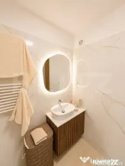 Apartament premium cu 4 camere, terasă de 30 mp și parcare 