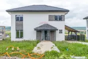 Casa individuala de vanzare in Jucu / Luminis