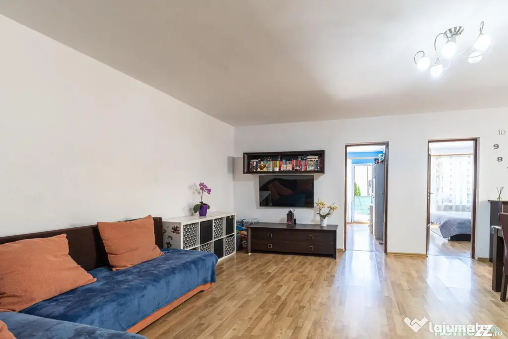 Comision 0% Apartament 4 camere cu terasa, bloc 2008, parcar
