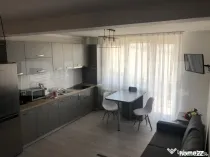 Apartament 3 camere, 63 mp, parcare, zona Teilor