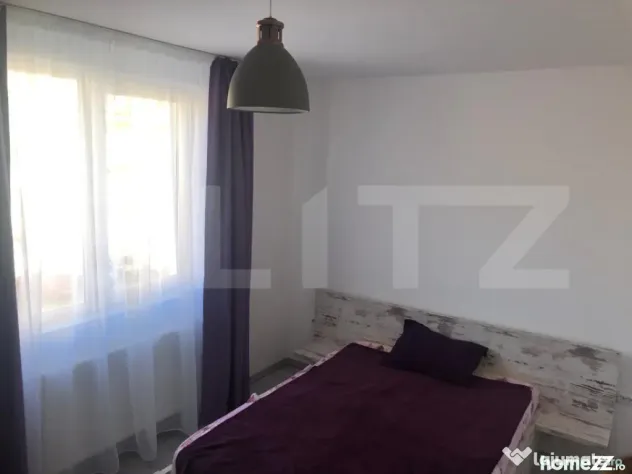 Apartament 3 camere, 63 mp, parcare, zona Teilor